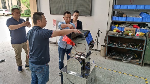中南藥機：物料試機，認真服務每一位客戶